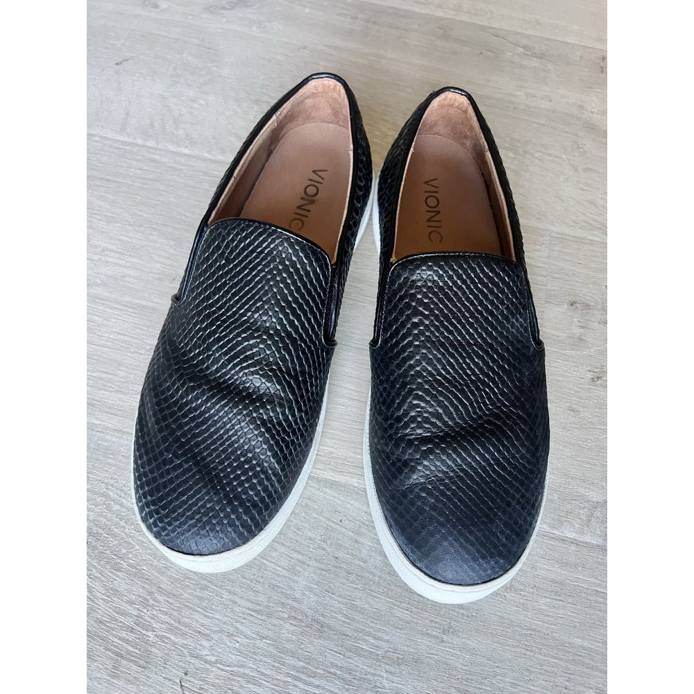 Vionic Woman's Splendid Demetra Black Leather Slip On Sneakers Size 7